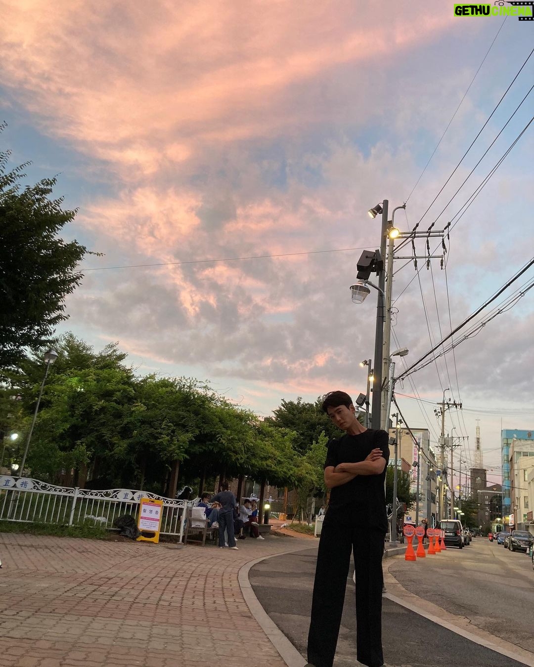 Jung Kyung-ho Instagram - #일타스캔들 #일캔들 ☺️🙏⭐️