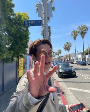 Jung Kyung-ho Instagram - 👋🏼