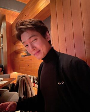 Jung Kyung-ho Instagram - 😏😉😆