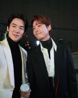 Jung Kyung-ho Instagram - #2020MAMA 고마우어요🤗🤗🤗