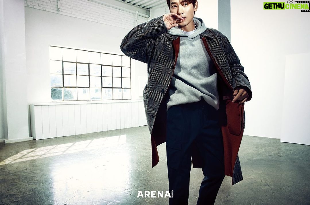 Jung Kyung-ho Instagram - dkny😲😲😲❤️👍🏻 @arenakorea #DKNY #ARENAKOREA#광고