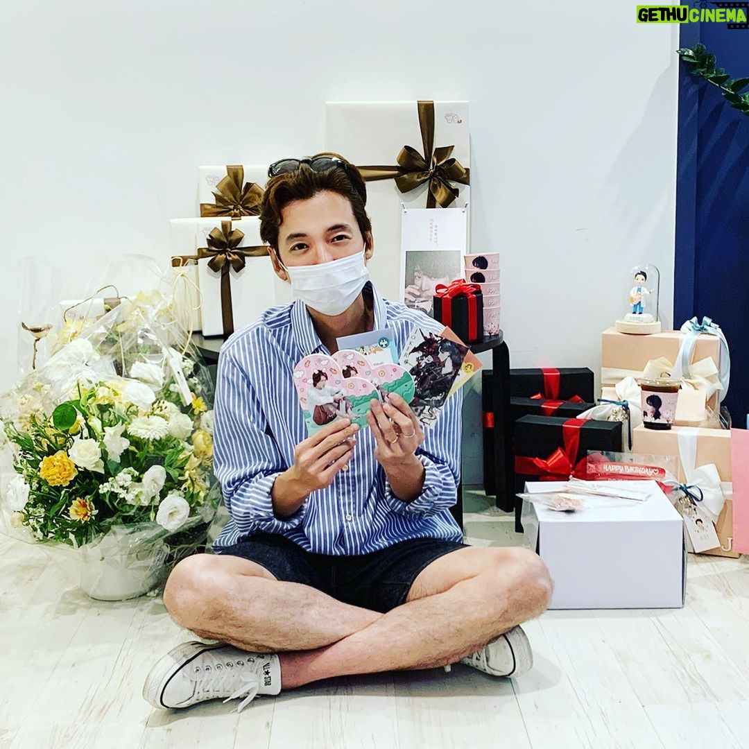 Jung Kyung-ho Instagram - 우와 너무 감사해용 헤헤 꺅 생일 으 🥰🥰🥰
