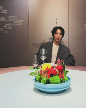 Jung Yong-hwa Instagram - 🫸❤️