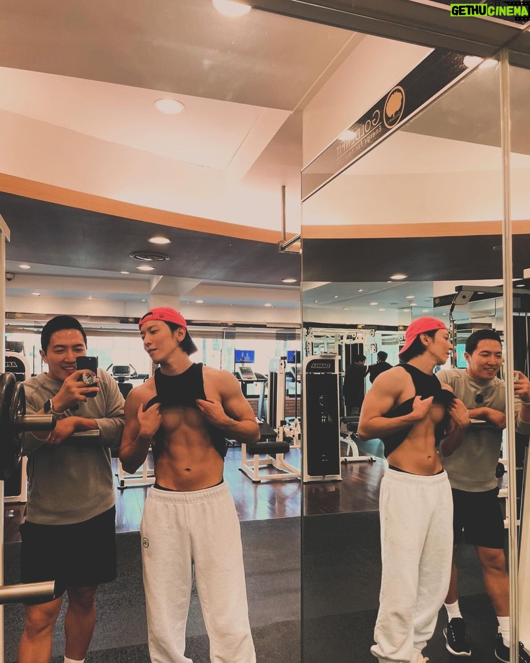 Jung Yong-hwa Instagram - 2023 recap 마지막. 행복했어요 함께여서🫶