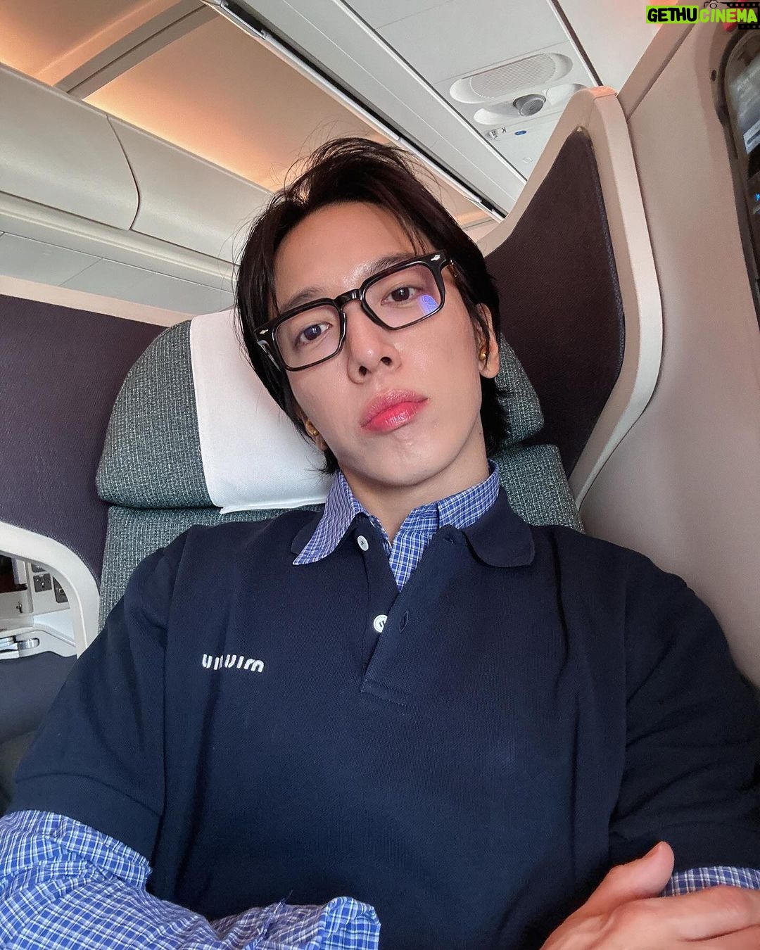 Jung Yong-hwa - 77.8K Likes - 새 옷 입고 CNBLUE 아시아투어 시작!!! 홍콩 내일 재밌게 즐기자! See you TMR 💙