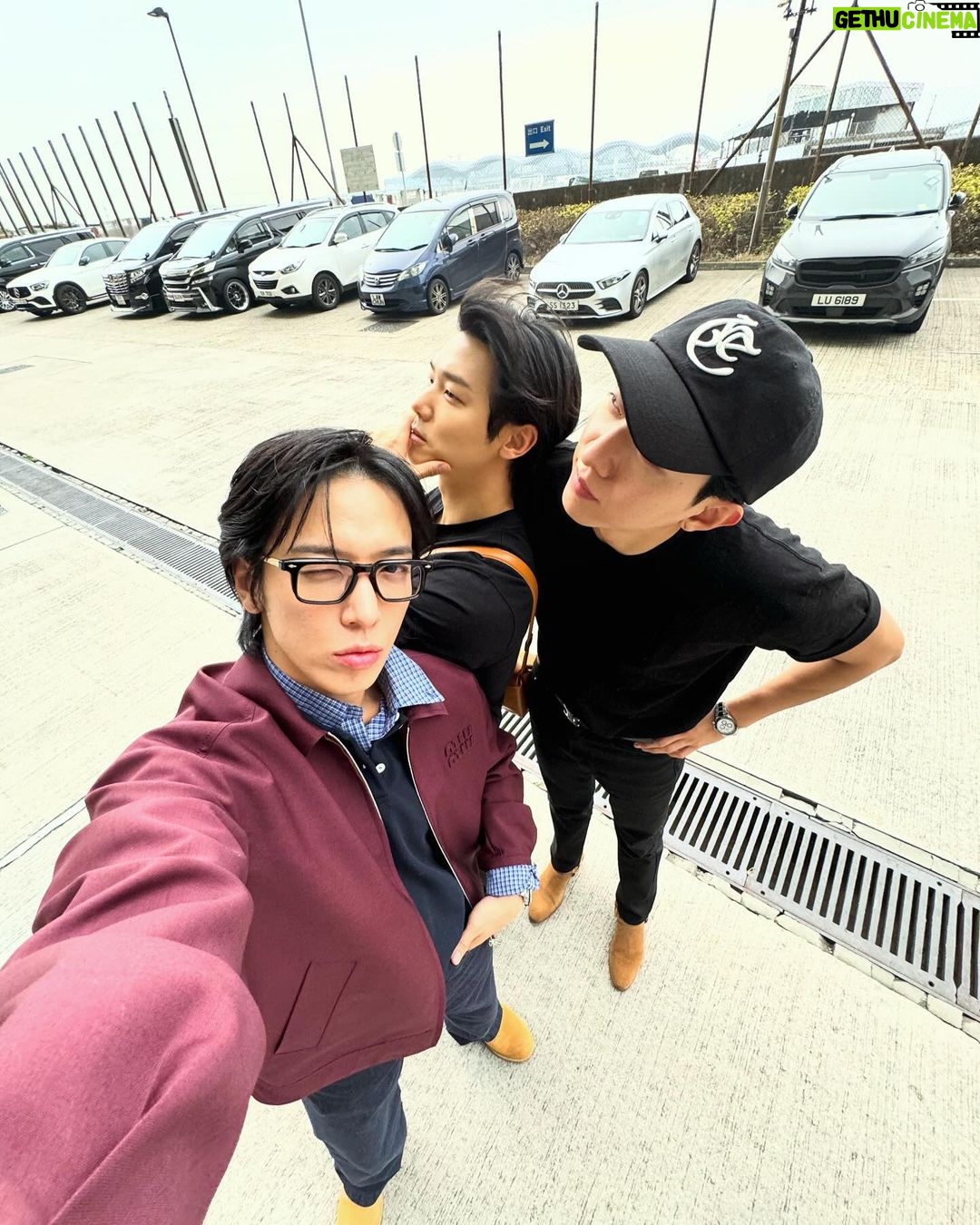 Jung Yong-hwa - 77.8K Likes - 새 옷 입고 CNBLUE 아시아투어 시작!!! 홍콩 내일 재밌게 즐기자! See you TMR 💙
