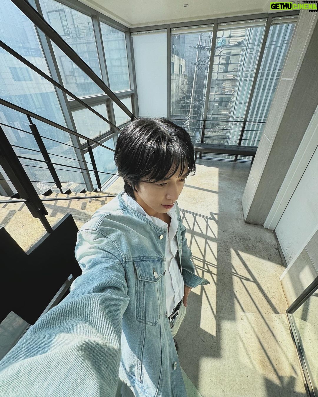 Jung Yong-hwa - 63.2K Likes - 🩵