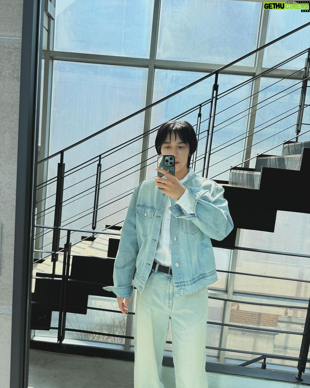 Jung Yong-hwa - 63.2K Likes - 🩵