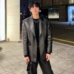 Jung Yun-ho Instagram - 블랙유노🐜