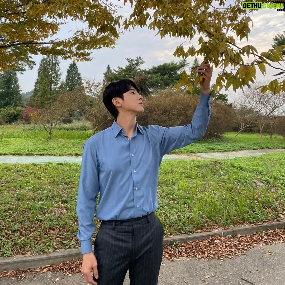 Jung Yun-ho Instagram - . 오늘도 레이스 봐주실거죠? ㅎㅎㅎ #레이스 #RACE #서동훈 @disneypluskr
