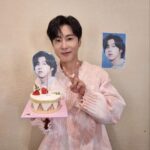 Jung Yun-ho Instagram – .
오늘 생일파티에 와줘서 고마워요~
Thank U❤️👍