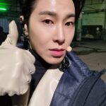 Jung Yun-ho Instagram - #SMTOWN_LIVE 로 다들 즐거운 새해 첫날 보내셨나요? 2022년 새해복 많이♡ 받으세요. 그리고 행복이 가득한 한 해 되세요^^ #SMTOWN_THANKU_한컷! @SMTOWN #SMTOWN_LIVE #SMCU_EXPRESS #KWANGYA