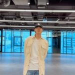Jung Yun-ho Instagram - I'm ready for the show! U-KNOW😎? #유노윤호 #UKNOW #동방신기 #TVXQ! #東方神起 #VujaDe #뷰자데 #RedSun #Reality_Show #리얼리티쇼