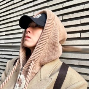 Jung Yun-ho Instagram - 브이✌️