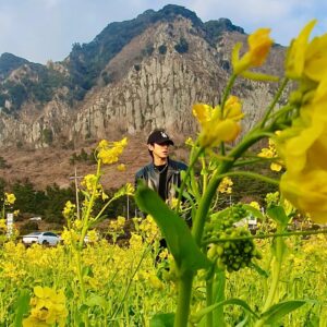 Jung Yun-ho Instagram - 우블스💚