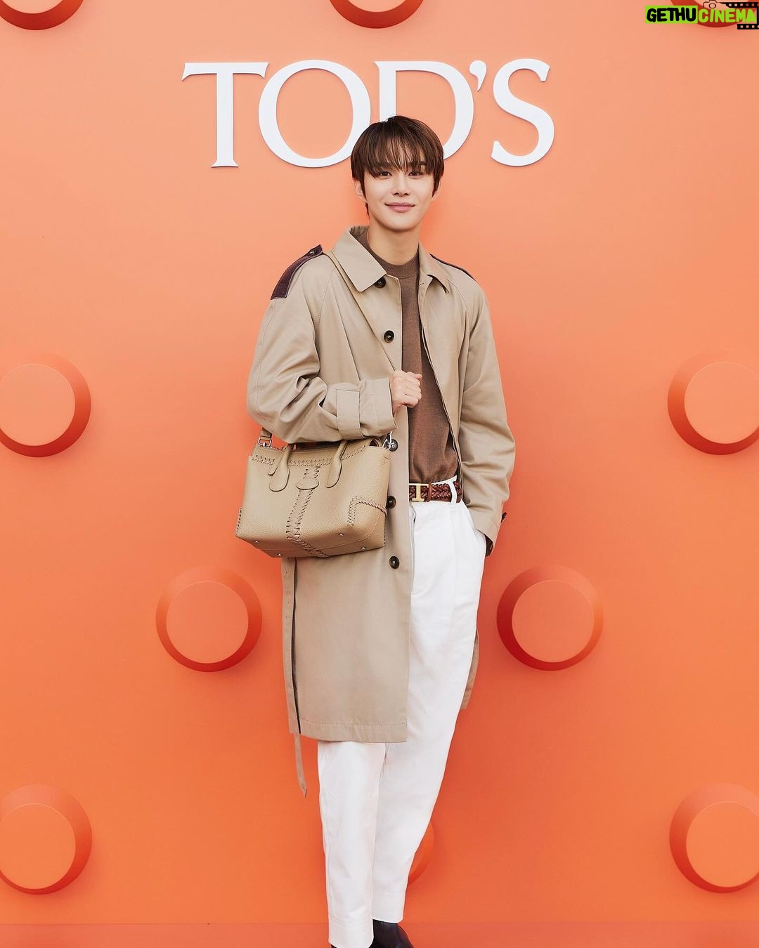 Jungwoo Instagram - @tods #todsheritage #todsseoul #토즈