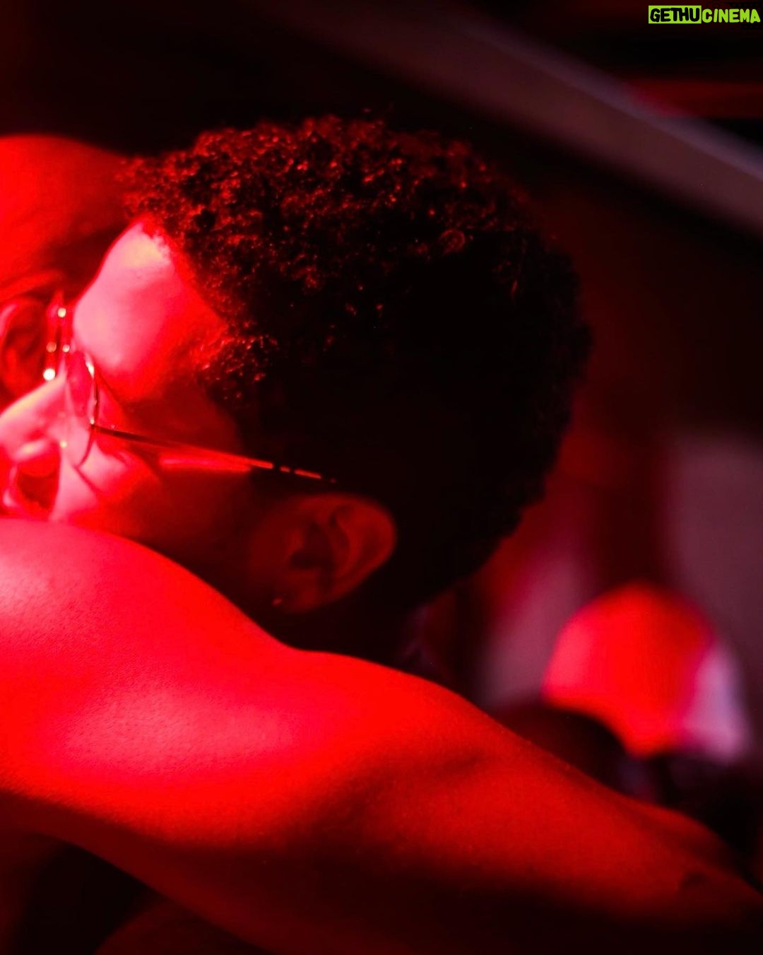 Jussie Smollett Instagram - On this episode of Deviant in the City… 🤦🏾 NOTE: on the first photo… I’m certain in this moment I was singing “Forever I’m that giiiiiiirrrrl…” 😂💃🏾Amazing and interesting moments... y’all churrin be safe out there. ✌🏾 📸 @artbyalyx