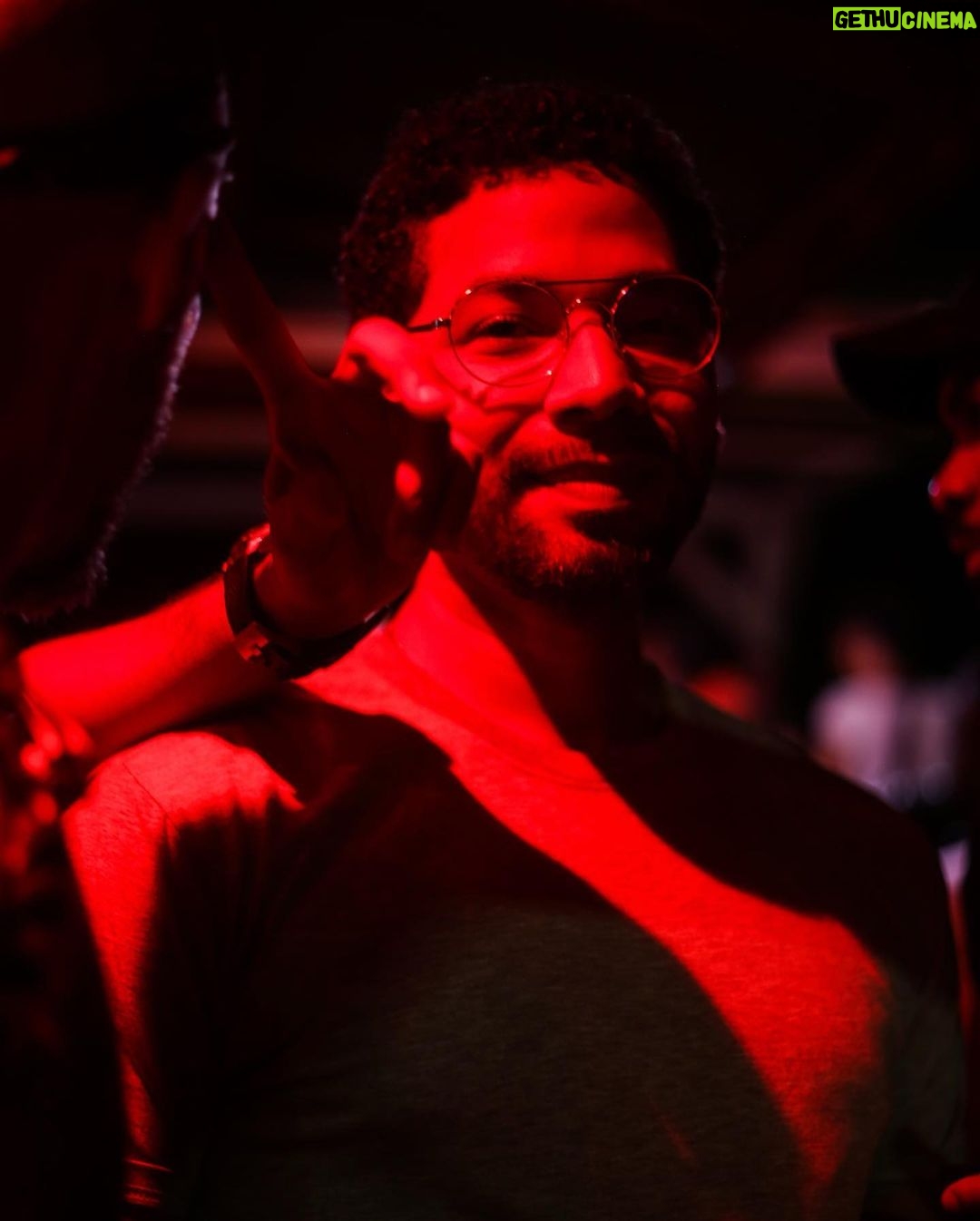 Jussie Smollett Instagram - On this episode of Deviant in the City… 🤦🏾 NOTE: on the first photo… I’m certain in this moment I was singing “Forever I’m that giiiiiiirrrrl…” 😂💃🏾Amazing and interesting moments... y’all churrin be safe out there. ✌🏾 📸 @artbyalyx