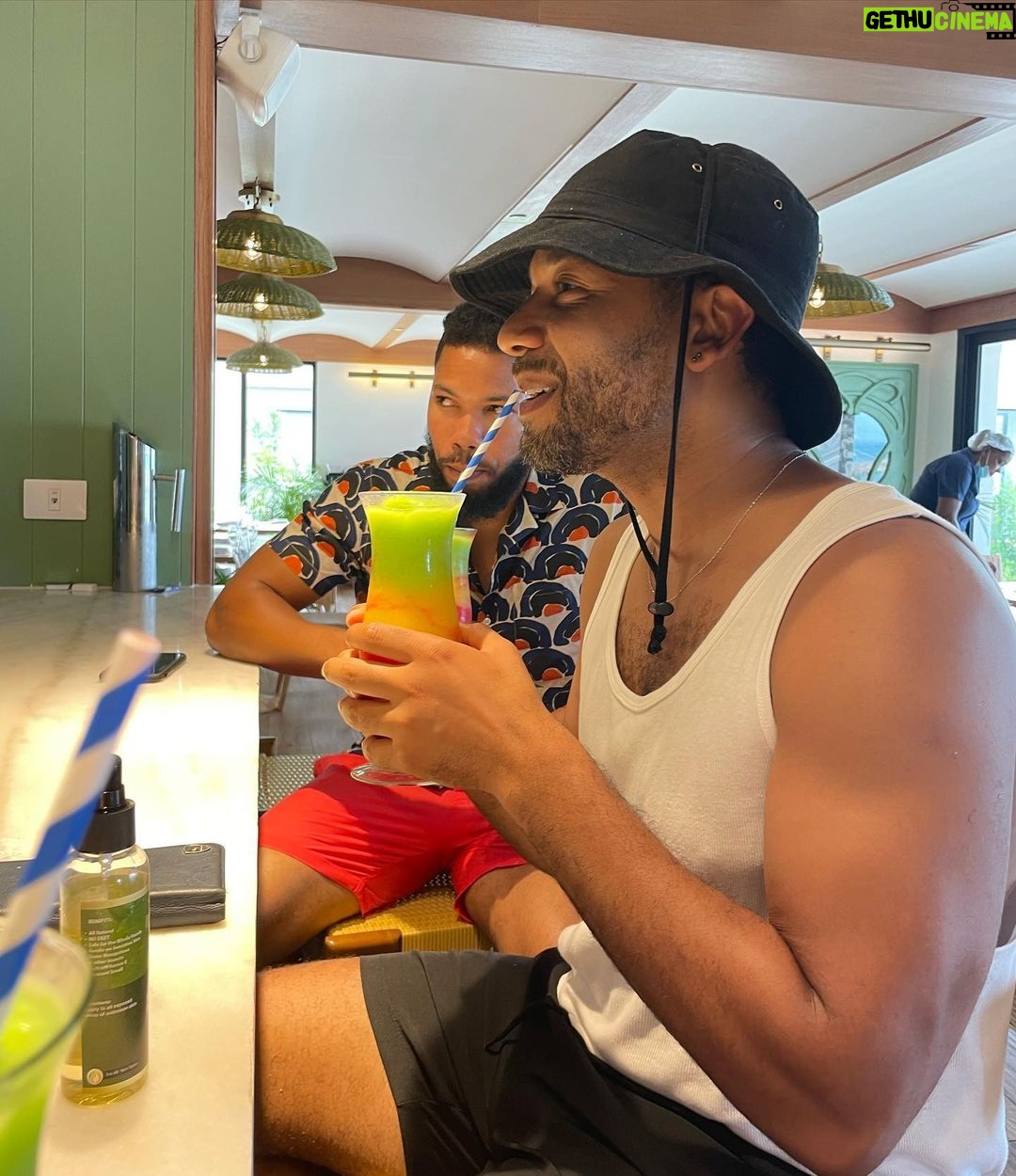 Jussie Smollett Instagram - That’s him right there… thank you for everything Jamaica. Until next time ✌🏾🇯🇲🙏🏾 One love. Trelawny, Jamaica