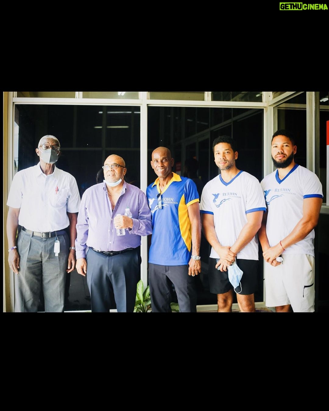 Jussie Smollett Instagram - Blessed to be back with my #RuJohnFoundation family. Brought my youngins @jocquismollett & @artbyalyx to #KingstonJamaica where they were able to join the other beautiful volunteers to feed hundreds of our houseless sisters and brothers. We then joined the brilliant doctors for a medical clinic for high schoolers, a backpack drive with supplies and sneaker giveaways. Thank you Mr. & Mrs. Bachelor for all you consistently do. This is our first trip back to Jamaica since Covid. I’m humbled and honored that my company, SuperMassive, has come in as a full sponsor and I have been able to underwrite these events. I don’t take lightly how blessed we are. Just glad to get back to doing what we do. One love. 🇯🇲 Kingston, Jamaica