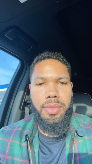 Jussie Smollett Instagram - Jussie is innocent. For far too long Black folks have been expected to go through trauma and then get back up as if that trauma is normal. We will be speaking on Jussie’s behalf for the near future.

2 out of 3 state judges voted this week to suspend Jussie’s jail sentence while he awaits his appeal. This is a clear acknowledgment from the state that there are holes in this case. 

To the State of Illinois, do the right thing and clear Jussie’s name.

-THE SMOLLETT FAMILY
#TheSmollettFamily

#JussieIsInnocent #FreeJussie