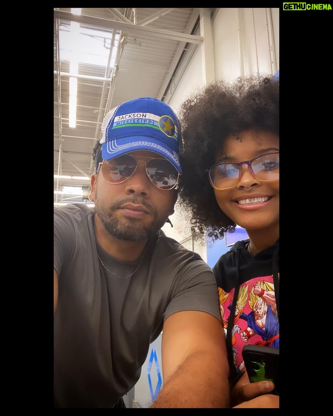 Jussie Smollett Instagram - Hey Family… I know how much is going on in the world so as always… it’s time to multi-task…. #JacksonMississippi needs us. My favorite superhero, @littlemissflint called and said she needed me and I don’t question when that happens. Jackson is in danger of being Flint 2.0 and we need to help. In partnership with Mari and Flint kids, today I was able to donate and join in supplying meals, smoothies, hand sanitizer, baby wipes, disinfectant wipes and thousands of bottles of water to the beautiful residents of Jackson and although we will be back, it’s just not enough. Please do what you can/if you can. Thank you to the #BoysAndGirlsClubOfJackson for hosting us. Yall are amazing. Water is an earthlings right. This isn’t up for debate. It’s beyond political party lines. It’s a human rights/environmental crisis and we should treat it as such. Please do your research and do what you can. Love and appreciate y’all for life. Let’s love on each other more than ever before and let our sisters/brothers/non-gender conforming siblings know that they are not alone. Happy Saturday. #JacksonWaterCrisis Jackson, Mississippi