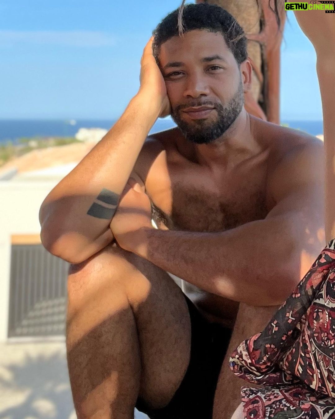 Jussie Smollett Instagram - Blessed Sunday family. Love you.