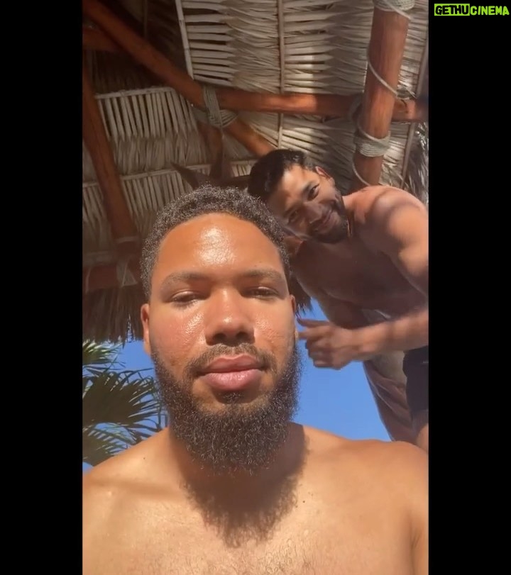 Jussie Smollett Instagram - Blessed Sunday family. Love you.