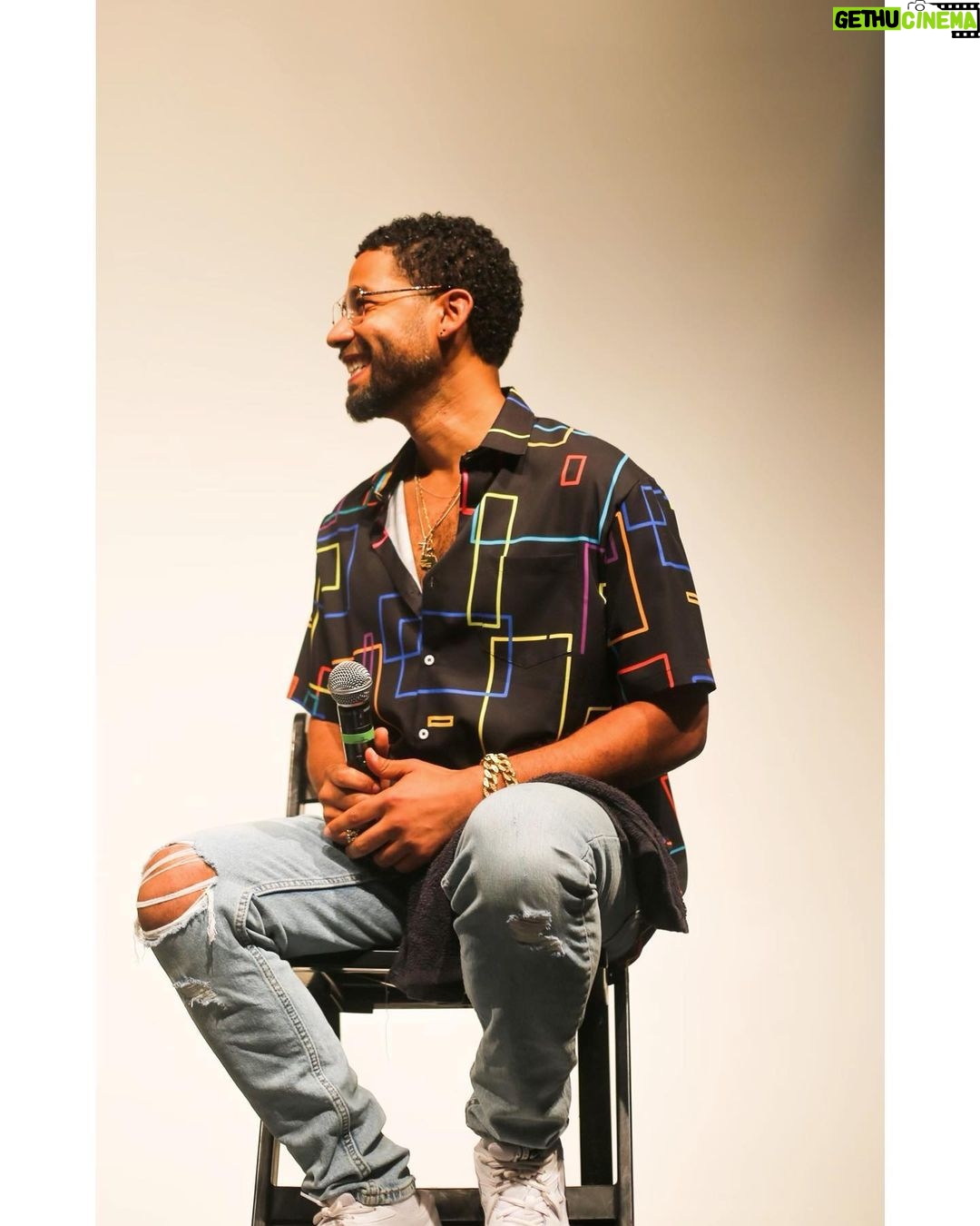 Jussie Smollett Instagram - In 2016 my brother @octarell_again released a not-so-small-film called @moonlightmov. It changed the trajectory of the images and depictions of black men and black male intimacy in film… last night we closed out #Pride month by bringing @bboybluesthefilm to Chicago with a special private screening at the @dusablemuseum and talkback hosted by T with myself and our king @james.e.hardy.9. Tarell poured into James and acknowledged that there would be no #Moonlight without the #BBoyBlues book series… I was then able to acknowledge to T that there would never be a film version of BBOY without moonlight. Community is real. Special thanks to my brother @bridgeforth #CharlesNelsoniii, @pridesouthside, @inpoc_ and the beautiful people of #Chicago for coming out and showing such love. @bboybluesthefilm is streaming now on @betplus 💫 💙🤎 📸 @artbyalyx The DuSable Black History Museum and Education Center