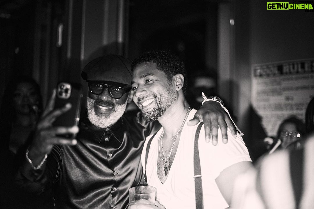 Jussie Smollett Instagram - LOVE actually is all around… Last night, we ended my bday week with a party nothing short of perfection. Thank you to my love, my family, all who came out, sent videos and just simply showed love. It means more than you’ll ever know. Come catch this joy…. J 📸 @laquanndawson New York City, N.Y.