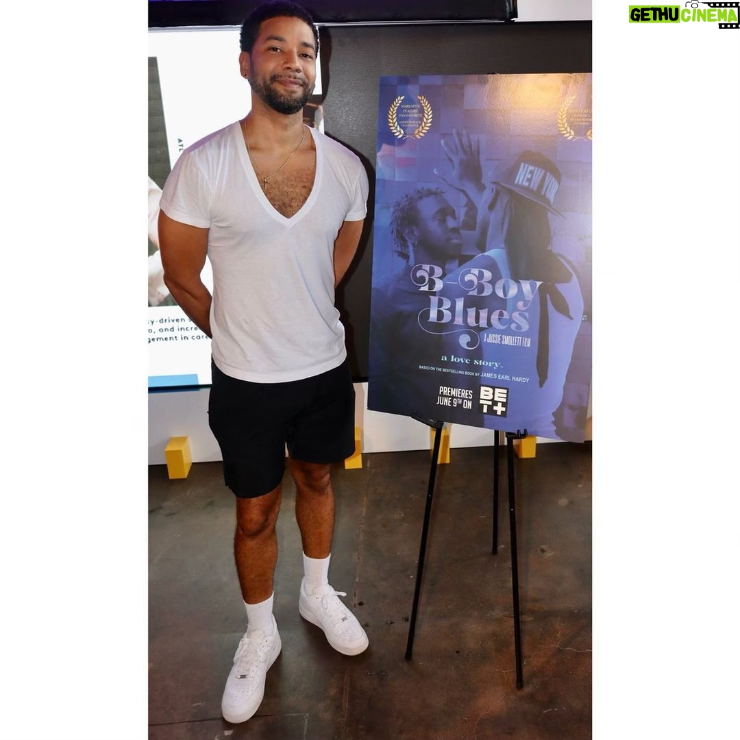 Jussie Smollett Instagram - Thank you brother @pjphoenix & @viivhealthcare for holding such sacred space for community and allowing myself and @timothymrichardson to share a bit of @bboybluesthefilm with y’all at the #WithLoveViiV Exhibit. Truly some of my favorite moments yet. Cheers to you, your husband and the entire organization. Let’s keep these conversations going. Nothing but love and respect. @james.e.hardy.9’s #BBoyBluesTheFilm is streaming now on @betplus. Dallas, Texas