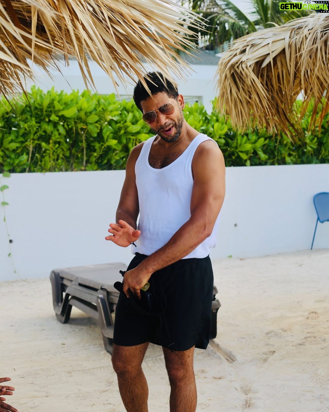 Jussie Smollett Instagram - Groove loading… 🇯🇲😏✌🏾 Jamaica