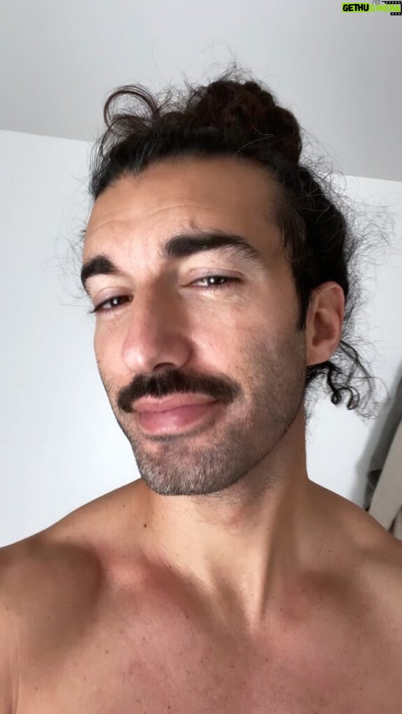 Justin Baldoni Instagram - New year…new stache! She won’t admit it, but @emilybaldoni has never been more attracted to me. #sexy #hot #attractive 🤷🏻‍♂️🔥