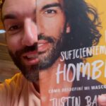 Justin Baldoni Instagram - I am so happy to share the Spanish edition, “Lo suficientemente hombre: Cómo desdefiní mi masculinidad” with all of you 💛 if you haven’t ordered yet consider ordering from one of my favorite independent booksellers @booksandbooks. They have been supporting their community and sharing the love of storytelling since 1982. This long-standing bookstore is carrying my Spanish edition and I can’t thank them enough 🙏🏻 Muchas Gracias!