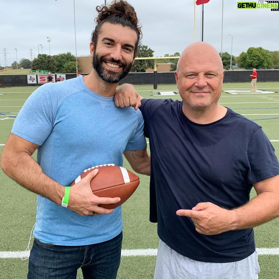 Justin Baldoni Instagram - Getting any movie made is a miracle and I am so damn proud of the entire team @wayfarerstudios for their tireless work to get #TheSenior off the ground! I LOVE true stories and the story of Mike Flint (LEFT) going back to college at 58 to become the oldest football player in NCAA history is going to make you 😭and inspire you to go after whatever dream you have been putting off. Thank you to my man @ciardimark for bringing us this film and just wait until you see the brilliant @michaelchiklis at his best thanks to our incredible director @rodlurie 🎥 This is a movie that reminds all of us that it’s never too late to become what we might have been. I’m so pumped! Let’s play some football!! Fort Worth, Texas