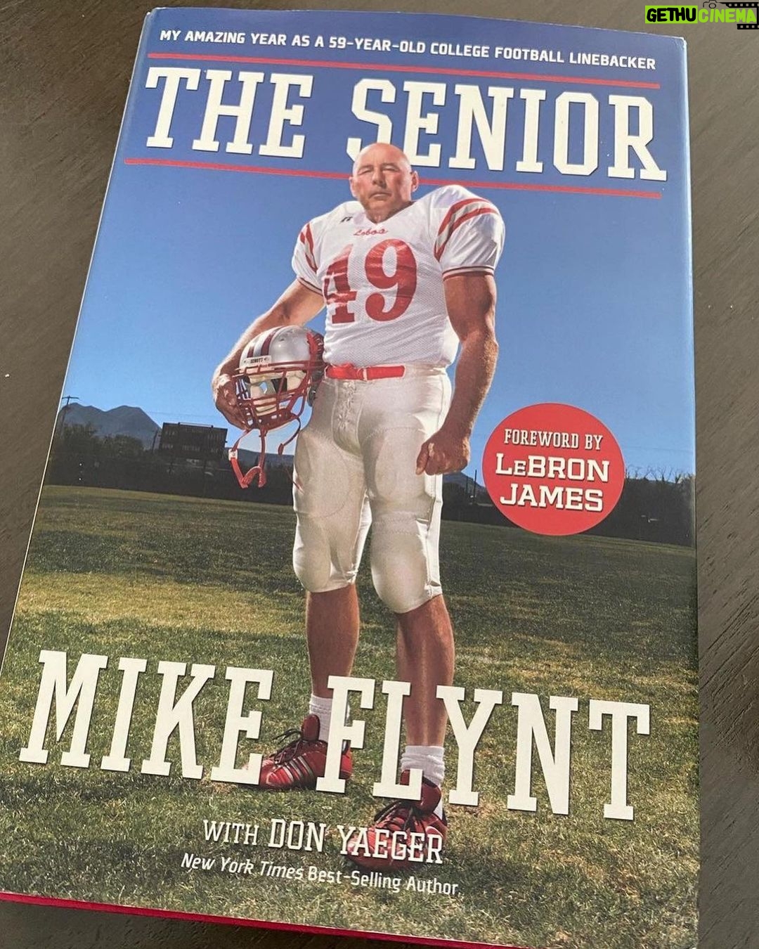 Justin Baldoni Instagram - SO DAMN EXCITED FOR THIS!! The Senior is a true story about the incredible Mike Flynt who went back to college at 58 and actually made the team. This is a film that proves you’re never too old to chase your dreams. It’s about ageism, hope, forgiveness, fatherhood and masculinity. We need these movies now more than ever. Let’s play some football @michaelchiklis. Go @wayfarerstudios !!!