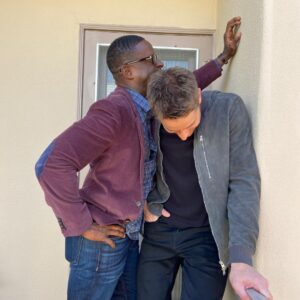 Justin Hartley Instagram - I can’t stay mad at him!😂🤷🏼‍♂️ #ThisIsUs