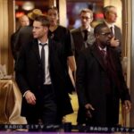 Justin Hartley Instagram - When Randall says, “let’s take this outside”.🥊 #ThisIsUs