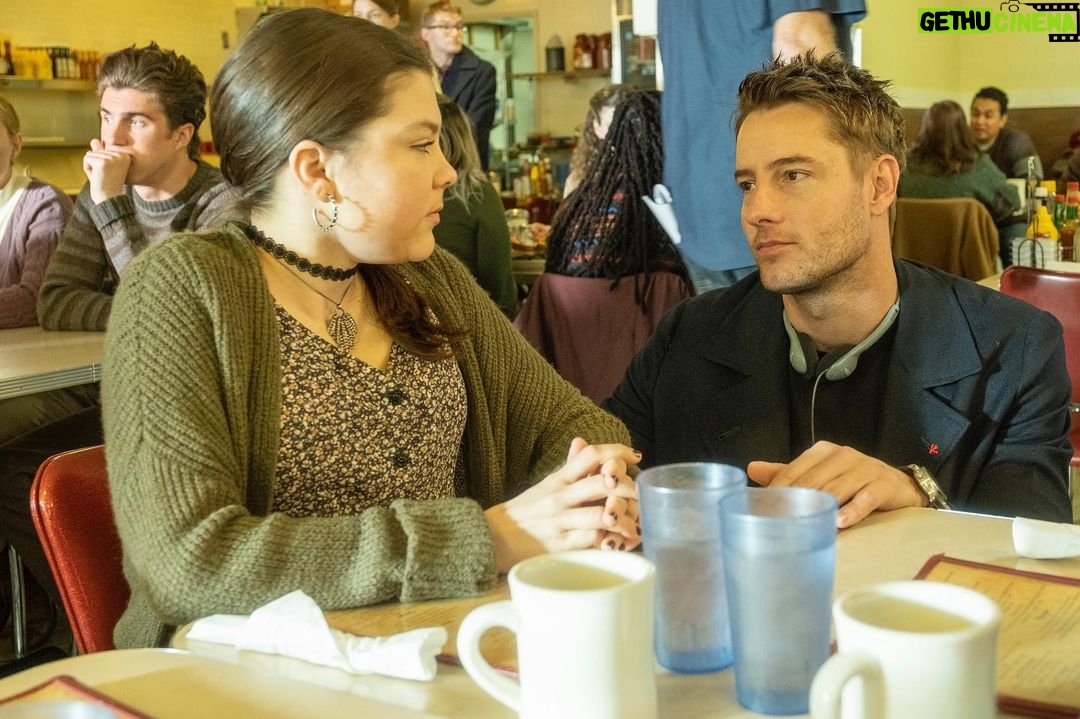 Justin Hartley Instagram - I had the honor of directing tonight’s episode. This crew is truly incredible. Can’t wait for you to see. #ThisIsUs