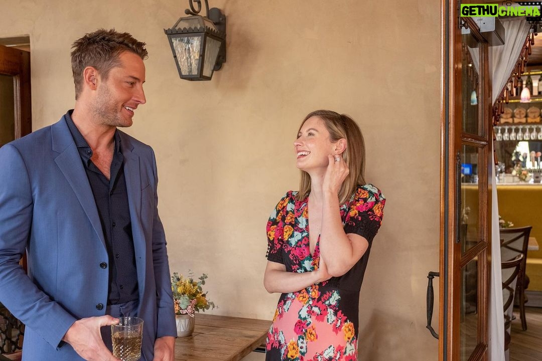Justin Hartley Instagram - On tonight’s episode of #̶L̶o̶v̶e̶I̶s̶l̶a̶n̶d̶ #ThisIsUs… It’s time to make your vote and choose which couple you want to save!