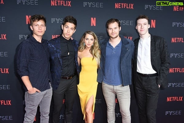 Justin Prentice Instagram - Shout out to @netflix #fysee for a great evening! #13ReasonsWhy #netflix