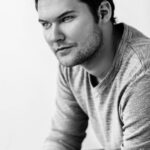 Justin Prentice Instagram - I swear those aren't highlights. It's the lighting. Not that a man can't have highlights. It's 2017. Do you. photographer @lillykphotography