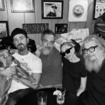 Justin Theroux Instagram – Midnight jokers 🤡 🔪
#ethanchase
#thatsawrap🎬
#adoptdontshop