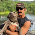 Justin Theroux Instagram - Happy National Dog Day! 🐾 ❤️ #adoptdontshop Get a life! Seriously you can just go get one!