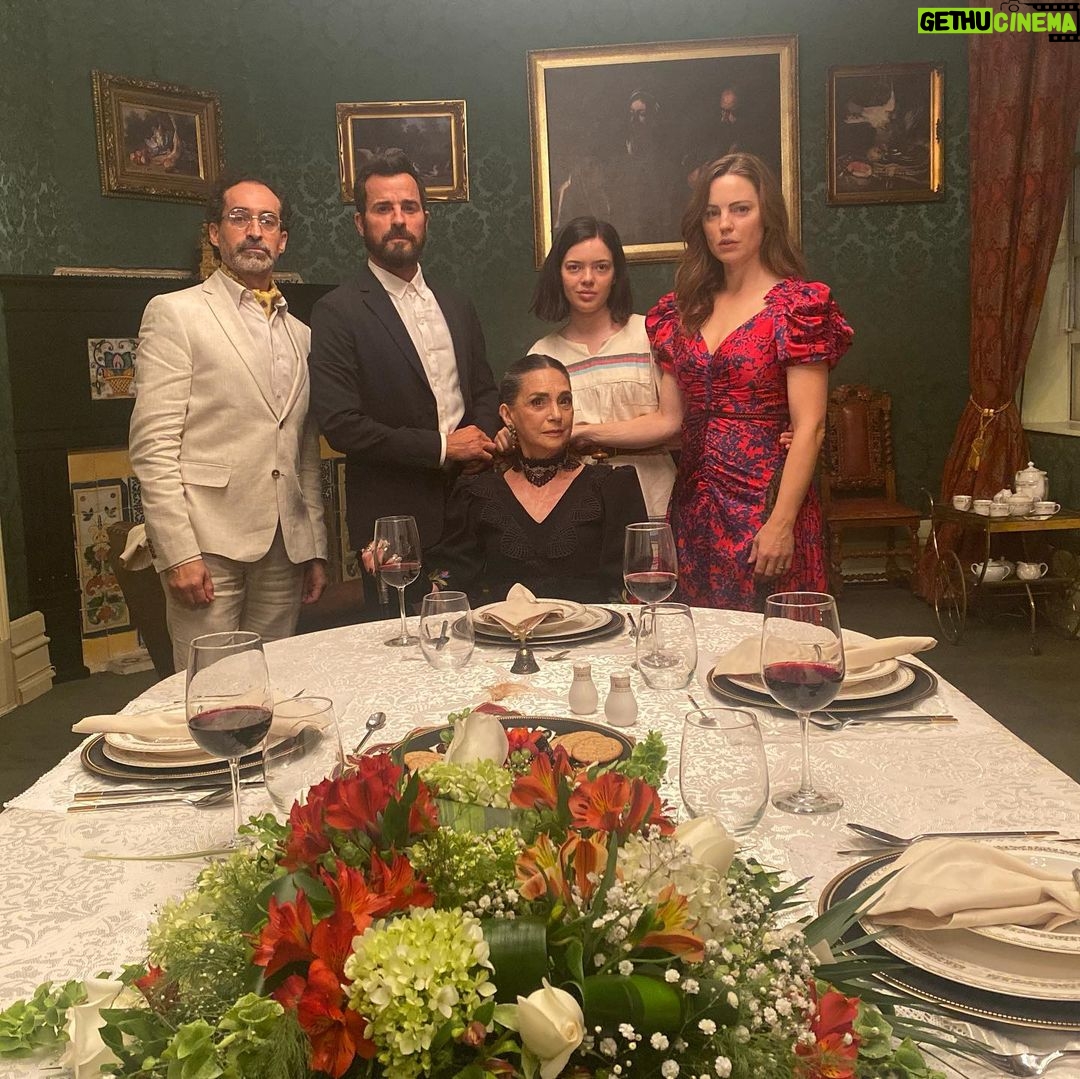 Justin Theroux Instagram - Puebla, Mexico ❤️ 🇲🇽 #mosquitocoast 🦟 🏝 Episode 4… all shot in Puebla…tonight on @appletv