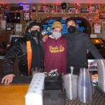 Justin Theroux Instagram - ⚡️ RAY’S BAR: BREAKING⚡️ Mask night at @raysbarnyc was so popular we are making EVERY night mask night for the foreseeable future! FREE entry to anyone with a mask! Wanna sit outside guilt free? Enjoy our zero emissions carbon friendly OUTDOOR Air Conditioning (FREE)! Bottomless Hand sanitizer on tap! Socially distance with your pod! Feeling glum? Our Christmas lights are UP EARLY to get you into the pre spring pre summer holiday spirit! And bring your sweetheart because the Christmas lights are Valentine’s Day colored! Time is meaningless! Happy Halloween! Not your birthday? *poof* NOW IT IS! Like hot dogs and grilled cheese sandwiches? We’re slippin on em this weekend and they are FREE for anyone willing to shell out a couple bucks for em! The Juke box is still broken, but Danny says he’s “on it... sorry it’s just my week got so bent because of that whole thing that happened at my moms house... and I’m still waiting on the dumb part from that guy, plus my kid sister dinged my car so now I got that thing to deal with so i can’t even drive to the guy right now” Above all, wherever you choose to eat drink and be merry... Support your NYC local! Photo credit 📸 @aptheangel Ray’s