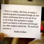 Justin Theroux Instagram - “Word Candy is a collection of ideas and insights to give you courage, light up your imagination, and keep you from falling asleep in the middle of your own life...” -Phyllis Theroux 👆That’s my Mom ❤️ ... who I love very much... and who’s boundless wisdom and curiosity continues to inspire me. She has been quietly collecting these thought provoking quotes in her journal her whole life... and has decided to share them. ❤️ you Mom. Click on the link in my bio to check it out. #kumatested #kumaapproved
