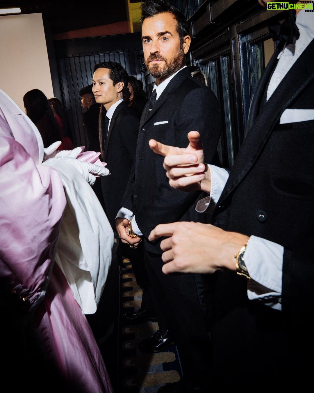 Justin Theroux Instagram - Thank you @thombrowne and @cfda. ❤️🇫🇷 And a huge congratulations to all the incredible talent that was recognized last night. 🌟 New York City, N.Y.