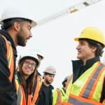 Justin Trudeau Instagram - In less than four months, we’ve unlocked the construction of more than 380,000 homes across Canada. But we’re not stopping there. We’re going to keep working with cities to deliver ambitious plans to get more homes built, faster. Take a look at where we’ve been — and stay tuned for more in the new year. 🇨🇦 En moins de quatre mois, nous avons fait débloquer la construction de plus de 380 000 logements d’un bout à l’autre du Canada. Mais nous ne nous arrêtons pas ici. Nous allons continuer de travailler avec les villes pour mettre en œuvre des plans ambitieux et ainsi construire plus de logements, plus rapidement. Regardez tout ce que nous avons accompli – et restez à l’affût de ce que nous vous réservons pour la nouvelle année.
