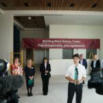 Justin Trudeau Instagram - Good news: We’ve just announced an agreement with Waterloo to build more homes, faster – we’re building 650 homes over the next three years together, and more than 15,000 homes over the next ten years. This is the Housing Accelerator Fund working as intended. Already, we’ve announced 32 deals just like this one across the country – combined, they’re going to speed up the construction of more than 500,000 homes over the next decade. And we’re not done yet. We’re committed to making housing more affordable and accessible for all Canadians, because you deserve nothing less. 🇨🇦 Bonne nouvelle : nous venons d’annoncer une entente avec Waterloo en vue de construire plus de logements, plus rapidement. Nous allons construire 650 logements au cours des trois prochaines années, et plus de 15 000 logements au cours des dix prochaines années. Le Fonds pour accélérer la construction de logements atteint l’objectif visé. Nous avons déjà annoncé la conclusion de 32 ententes comme celle-ci à travers le pays. Ensemble, elles vont permettre d’accélérer la construction de plus de 500 000 logements au cours de la prochaine décennie. Et nous n’avons pas encore fini. Nous sommes déterminés à rendre le logement plus abordable et accessible pour les Canadiens, parce que vous ne méritez rien de moins. Waterloo, Ontario